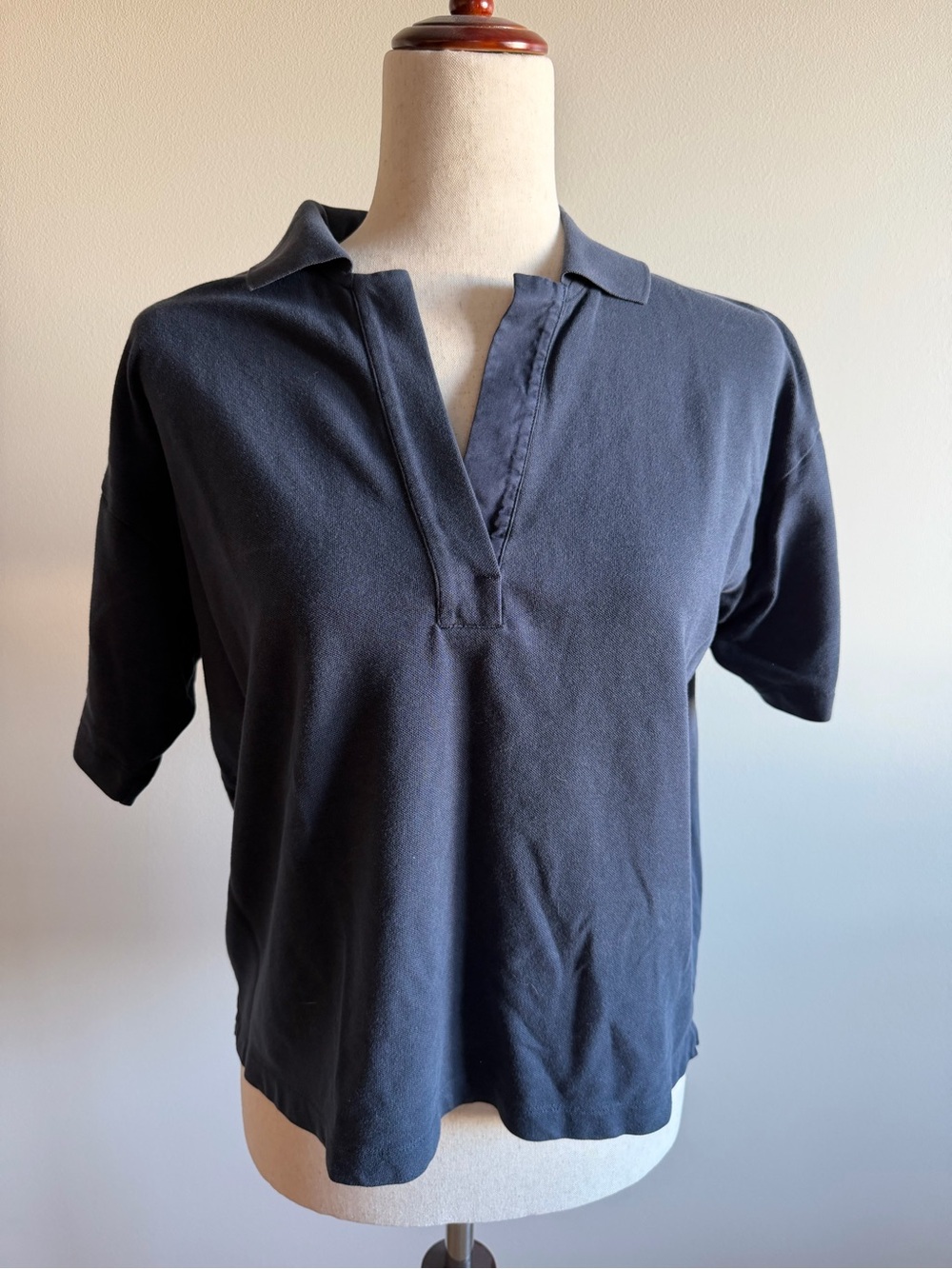 Faherty Navy Short-Sleeve Polo Tee with Open V-Placket